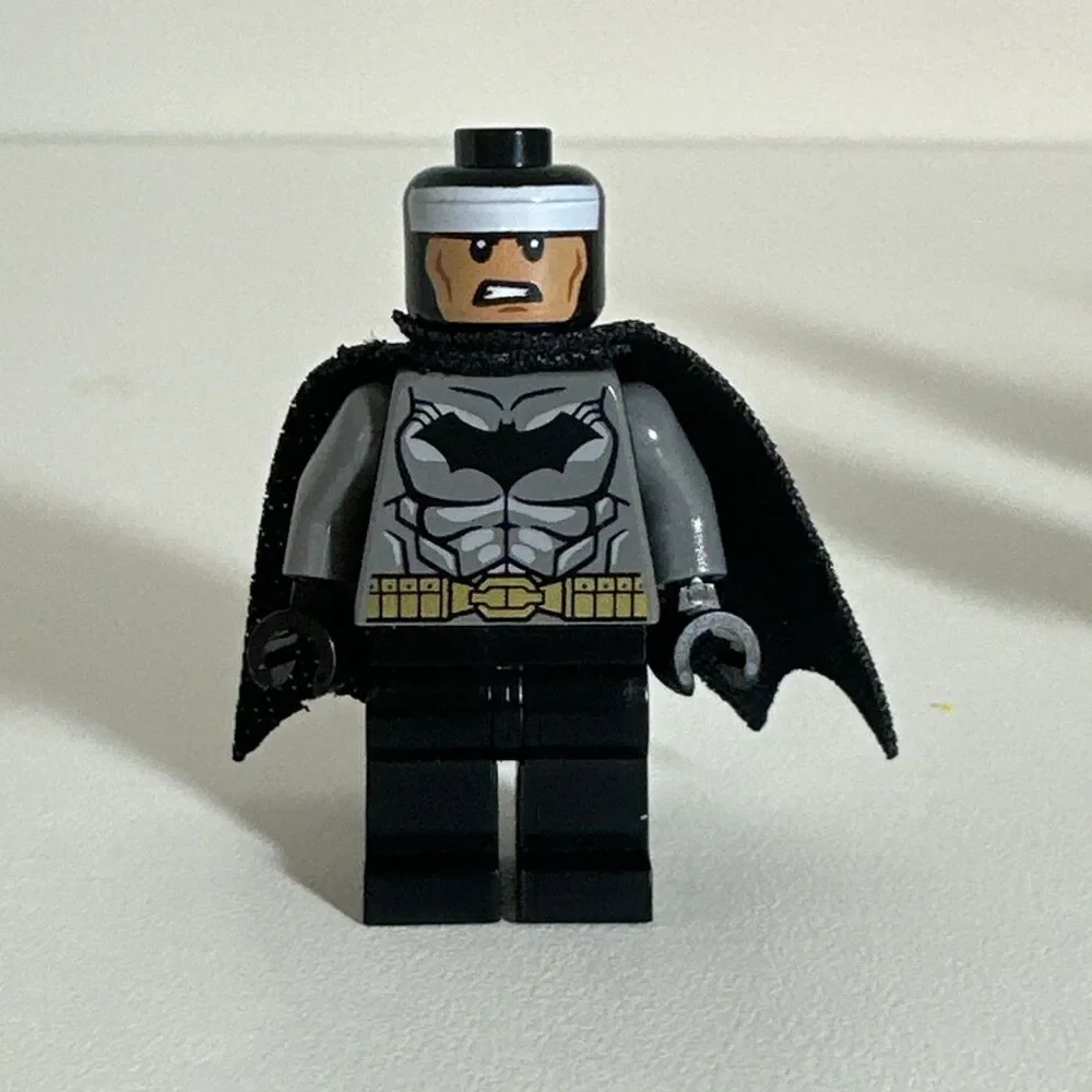 LEGO Superhero Lot of 9 Minifigures Marvel & DC Venom Batman Robin Superman